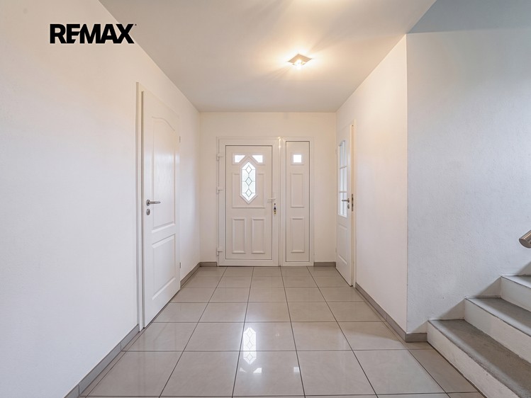 Pronájem rodinného domu 180 m², pozemek 1 108 m² - foto 3