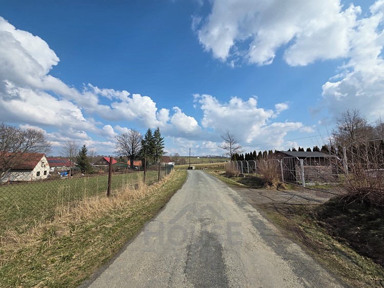 Prodej stavebního pozemku 845 m² - foto 4