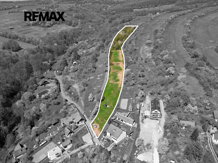 Prodej stavebního pozemku 8 856 m² - foto 1