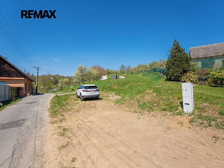 Prodej stavebního pozemku 8 856 m² - foto 4