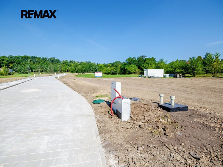 Prodej  stavebního pozemku 1 061 m² - foto 5