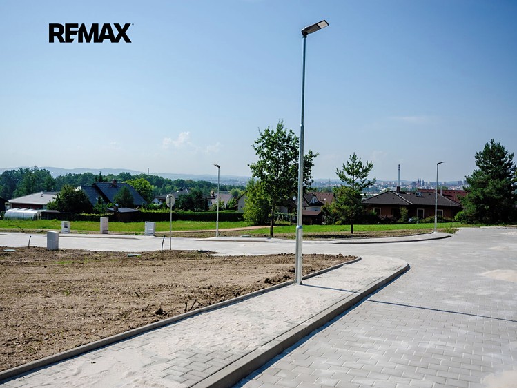 Prodej  stavebního pozemku 1 061 m² - foto 8