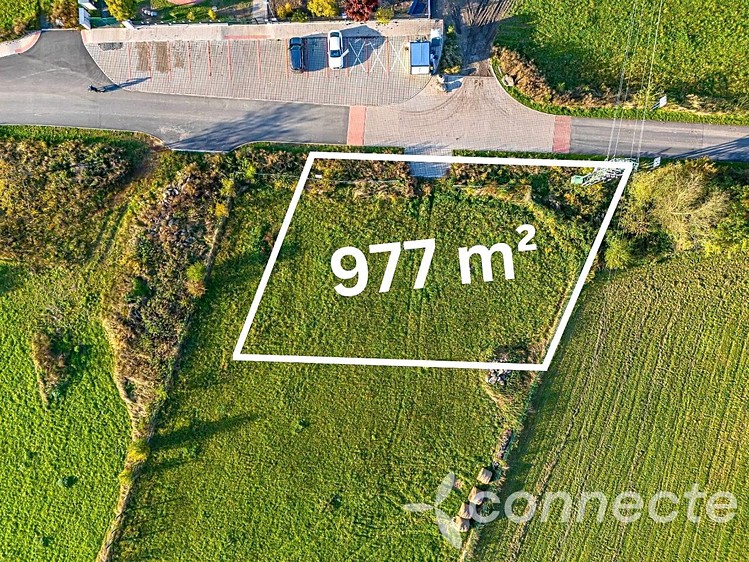 Prodej stavebního pozemku 977 m² - foto 3