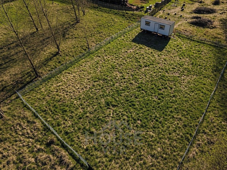 Prodej zahrady 701 m² - foto 1