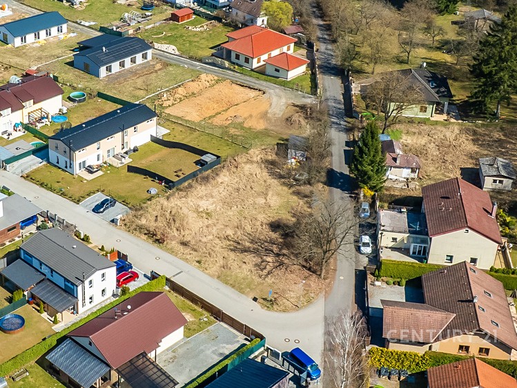 Prodej stavebního pozemku 1 000 m² - foto 3