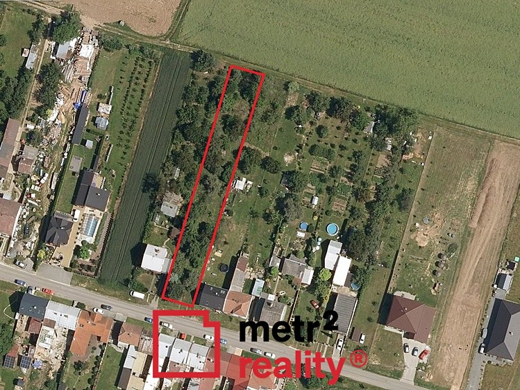 Prodej stavebního pozemku 1 315 m² - foto 1