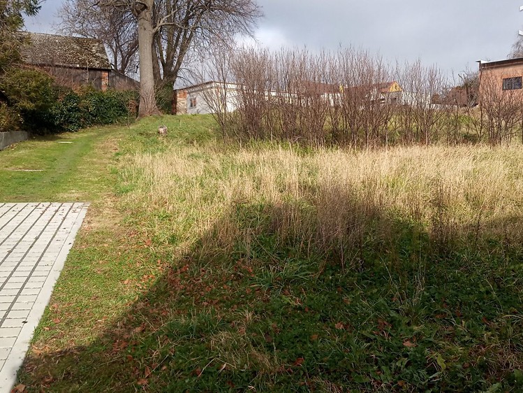 Prodej  stavebního pozemku 1 049 m² - foto 3
