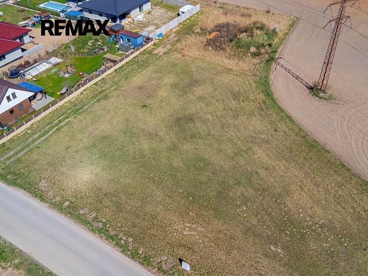 Prodej stavebního pozemku 969 m² - foto 7