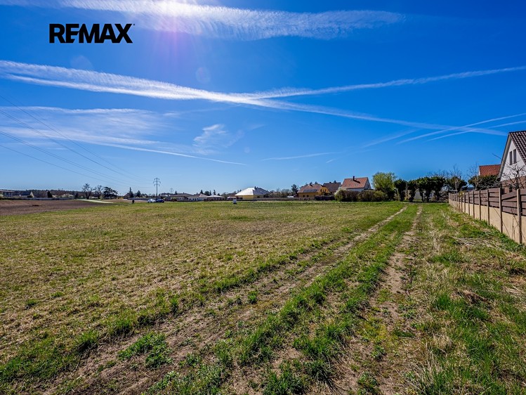 Prodej stavebního pozemku 969 m² - foto 3