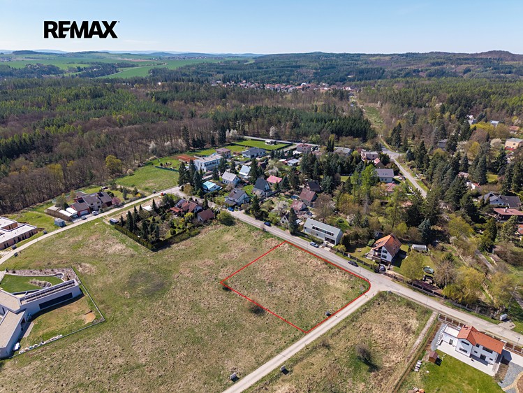 Prodej stavebního pozemku 2 049 m² - foto 8