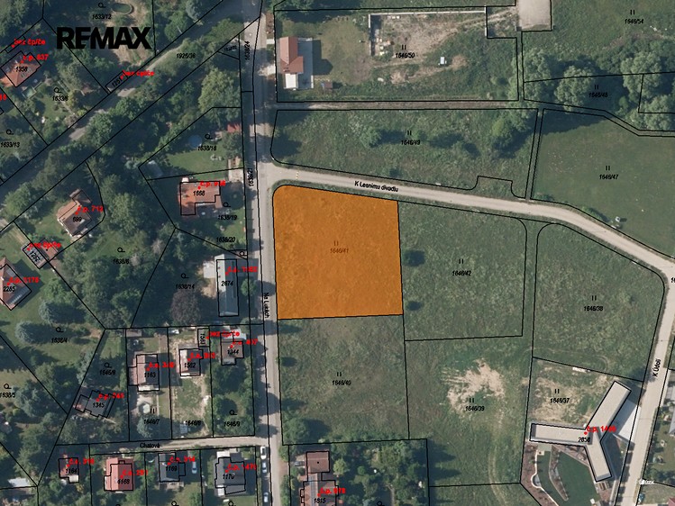 Prodej stavebního pozemku 2 049 m² - foto 2
