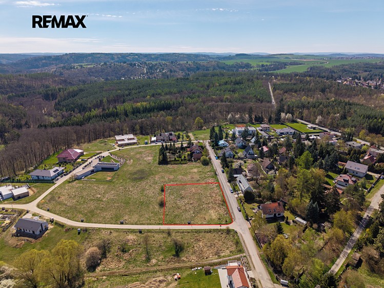 Prodej stavebního pozemku 2 049 m² - foto 5