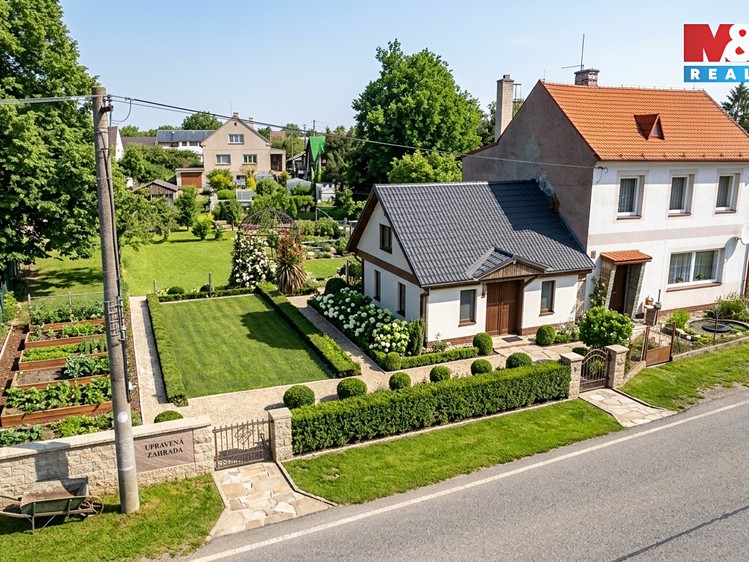Prodej  stavebního pozemku 699 m² - foto 8