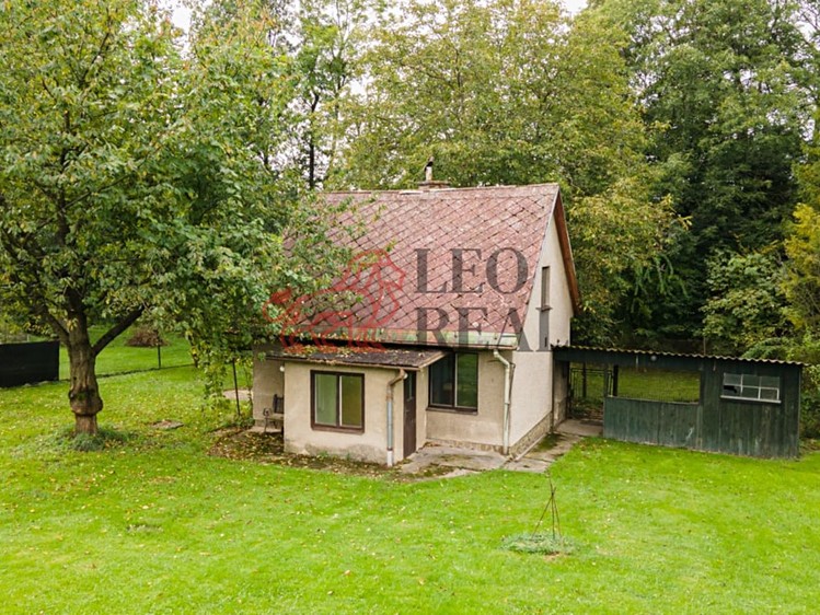 Prodej  stavebního pozemku 935 m² - foto 6