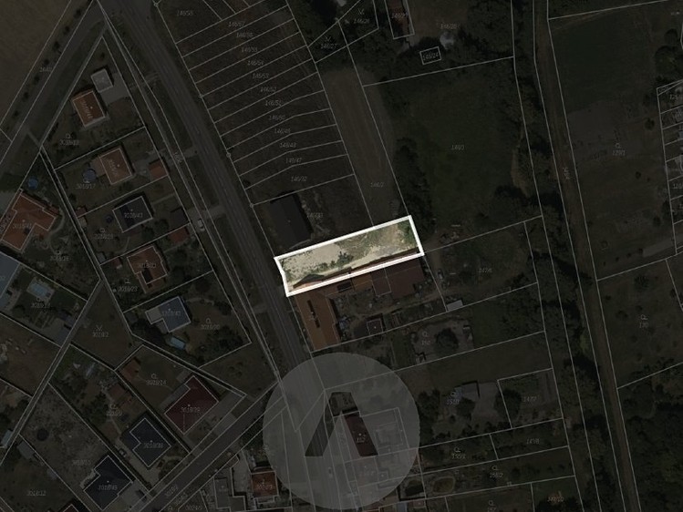 Prodej stavebního pozemku 825 m² - foto 5