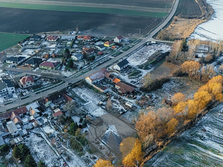 Prodej  stavebního pozemku 1 569 m² - foto 3