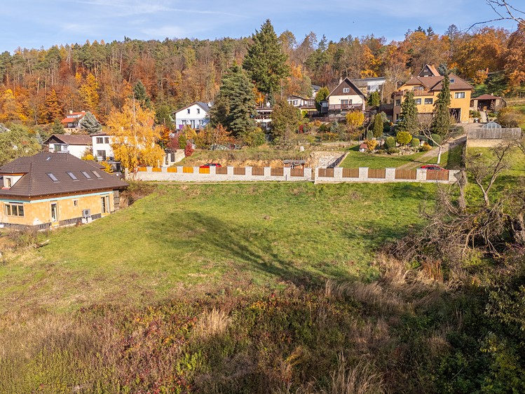 Prodej stavebního pozemku 1 186 m² - foto 6