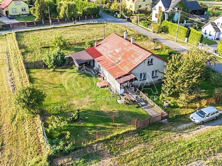 Prodej stavebního pozemku 2 139 m² - foto 6