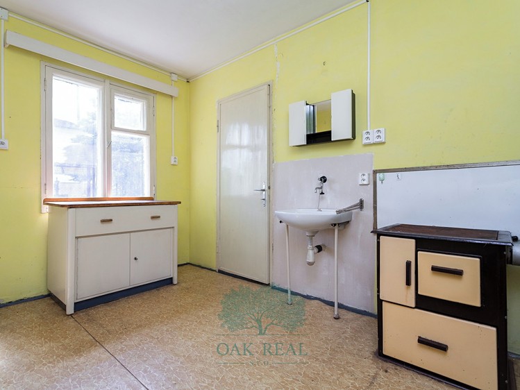 Prodej stavebního pozemku 947 m² - foto 7