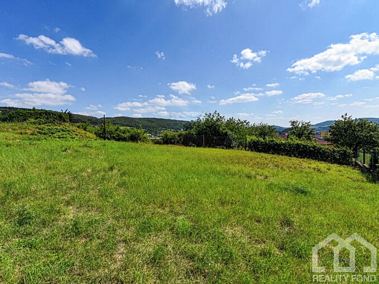 Prodej  stavebního pozemku 1 110 m² - foto 4