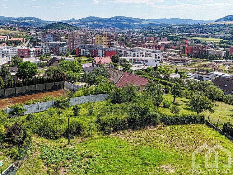 Prodej  stavebního pozemku 1 110 m² - foto 5