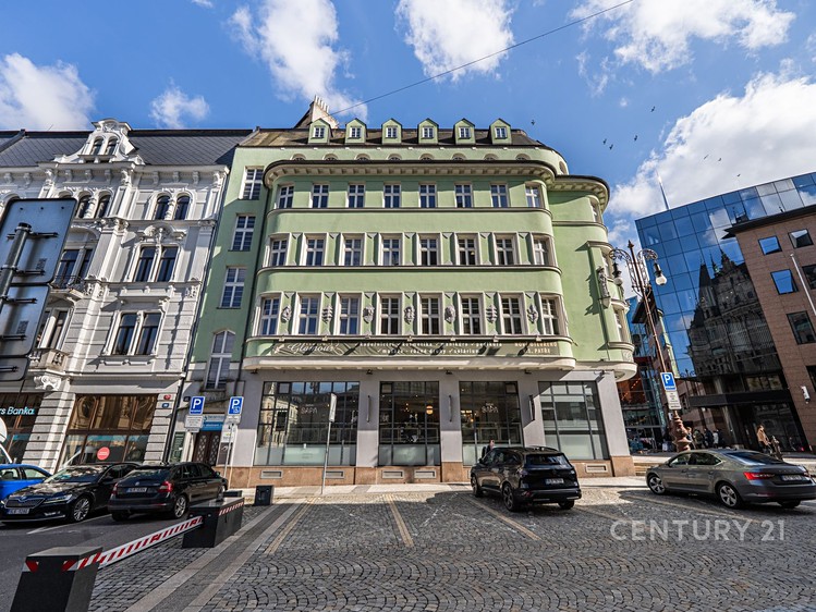 Pronájem kanceláře 139 m² - foto 4