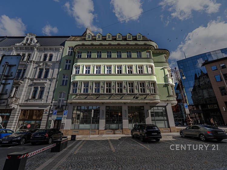 Pronájem kanceláře 139 m² - foto 3