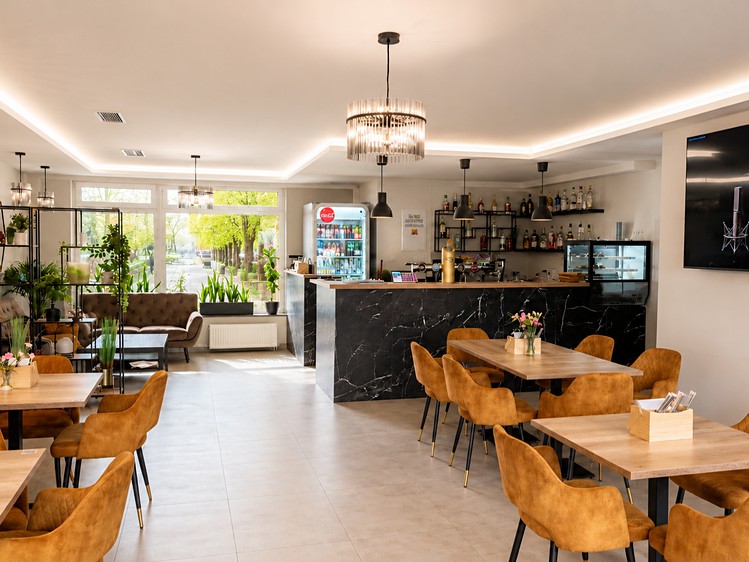 Pronájem restaurace 240 m² - foto 1