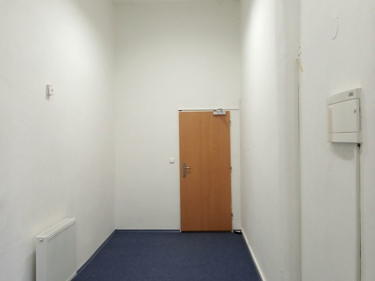 Pronájem kanceláře 40 m² - foto 5