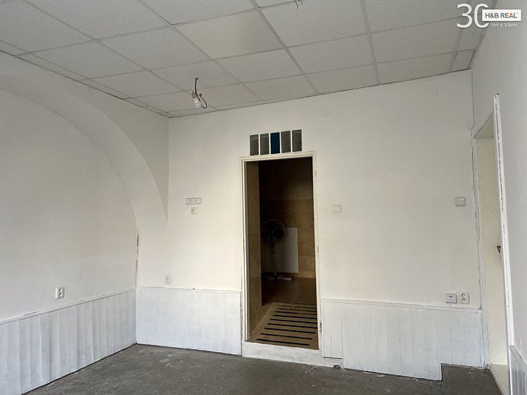 Pronájem obchodního prostoru 30 m² - foto 3