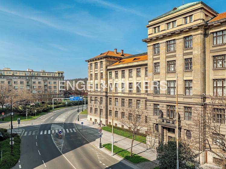 Pronájem bytu 2+kk 82 m² - foto 3