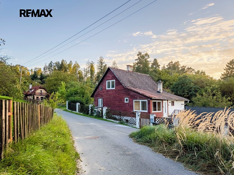 Prodej rodinného domu 124 m², pozemek 1 125 m² - foto 1