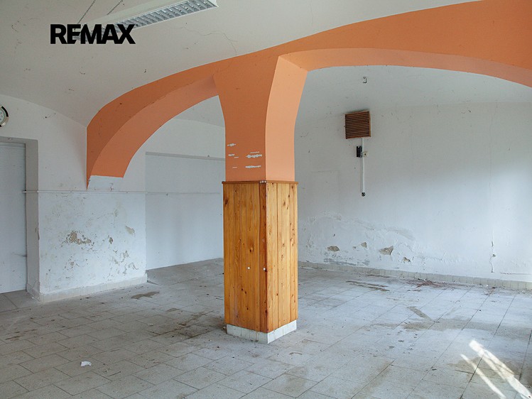 Prodej  rodinného domu 420 m², pozemek 471 m² - foto 5