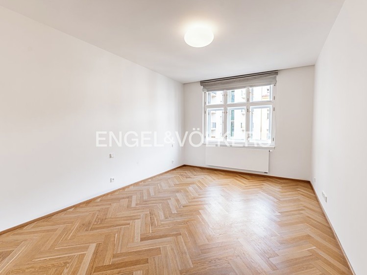 Pronájem bytu 3+kk 94 m² - foto 5