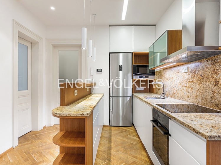 Pronájem bytu 3+kk 94 m² - foto 4
