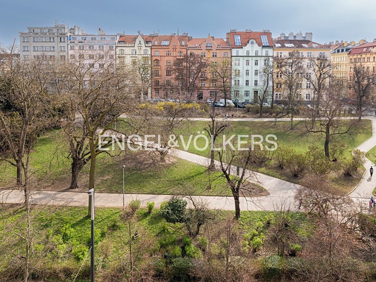 Pronájem bytu 3+kk 94 m² - foto 3