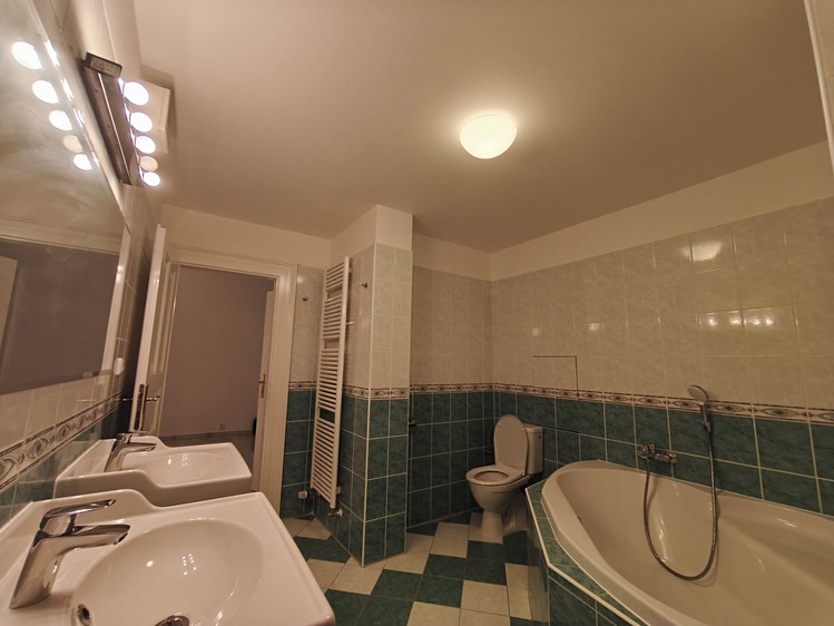 Pronájem bytu 3+1 165 m² - foto 6