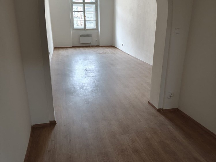 Pronájem bytu 3+kk 99 m² - foto 3