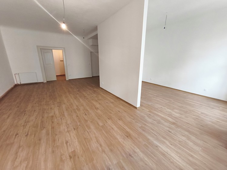 Pronájem bytu 1+1 74 m² - foto 6