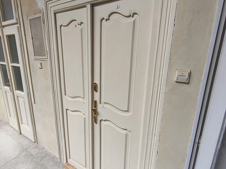 Pronájem bytu 1+1 74 m² - foto 2
