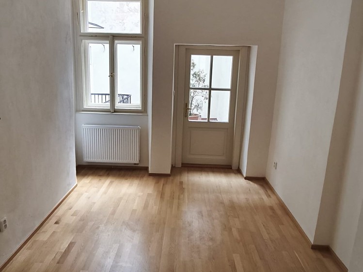 Pronájem bytu 3+1 117 m² - foto 7