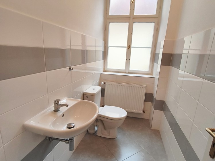 Pronájem bytu 3+1 86 m² - foto 4
