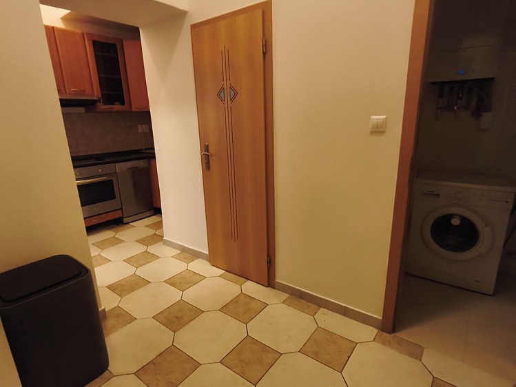 Pronájem bytu 2+1 50 m² - foto 4