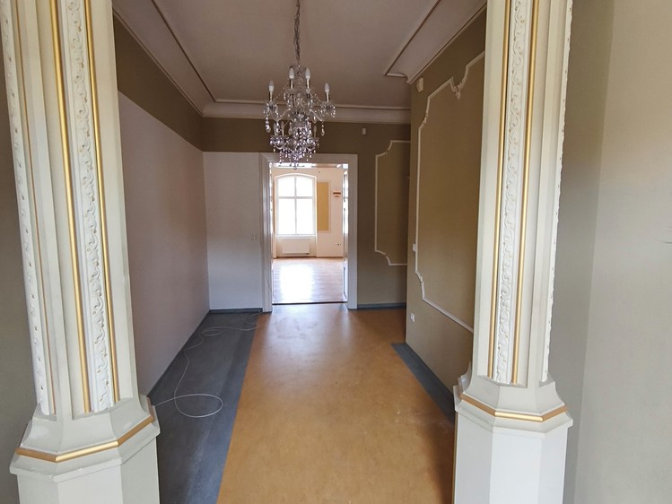 Pronájem bytu 4+1 221 m² - foto 2
