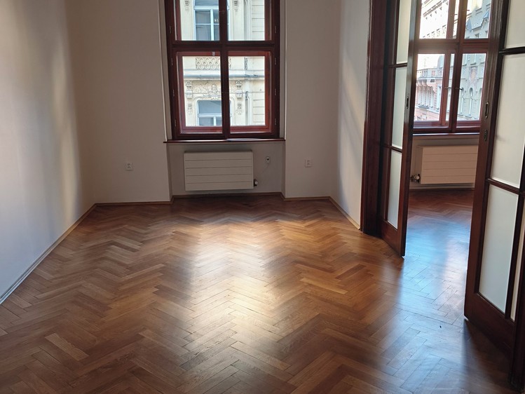 Pronájem bytu 3+1 139 m² - foto 7