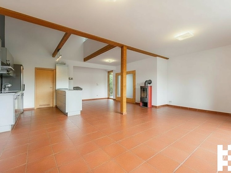 Prodej rodinného domu 151 m², pozemek 977 m² - foto 5