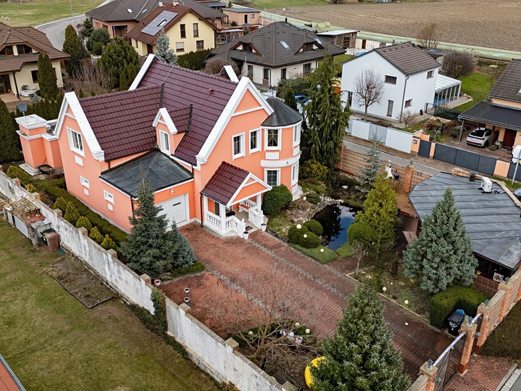 Prodej rodinného domu 153 m², pozemek 868 m² - foto 4