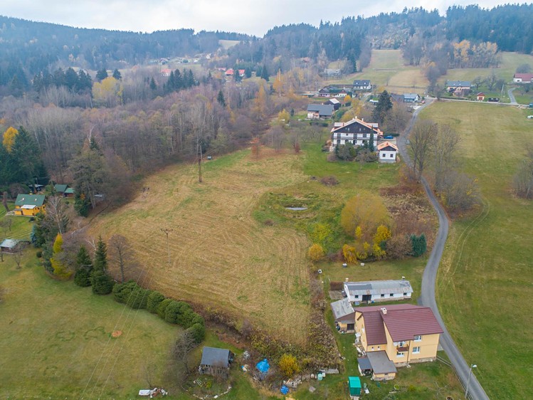 Prodej rodinného domu 923 m², pozemek 12 441 m² - foto 3