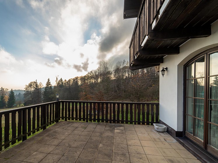 Prodej rodinného domu 923 m², pozemek 12 441 m² - foto 4