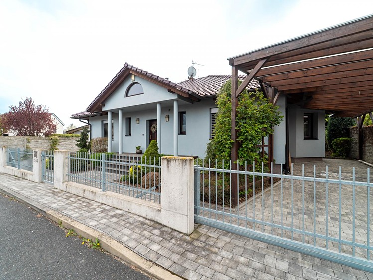 Prodej rodinného domu 125 m², pozemek 693 m² - foto 5
